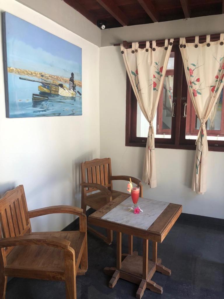 Biru Meno Beach Bungalows Gili Meno Exterior photo