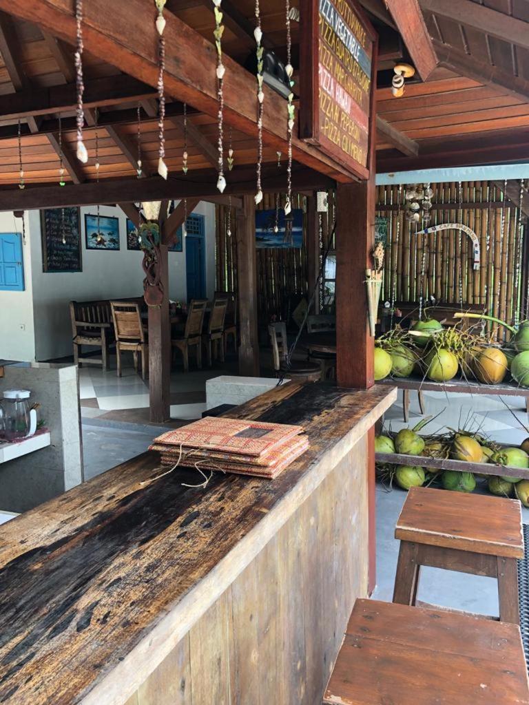 Biru Meno Beach Bungalows Gili Meno Exterior photo